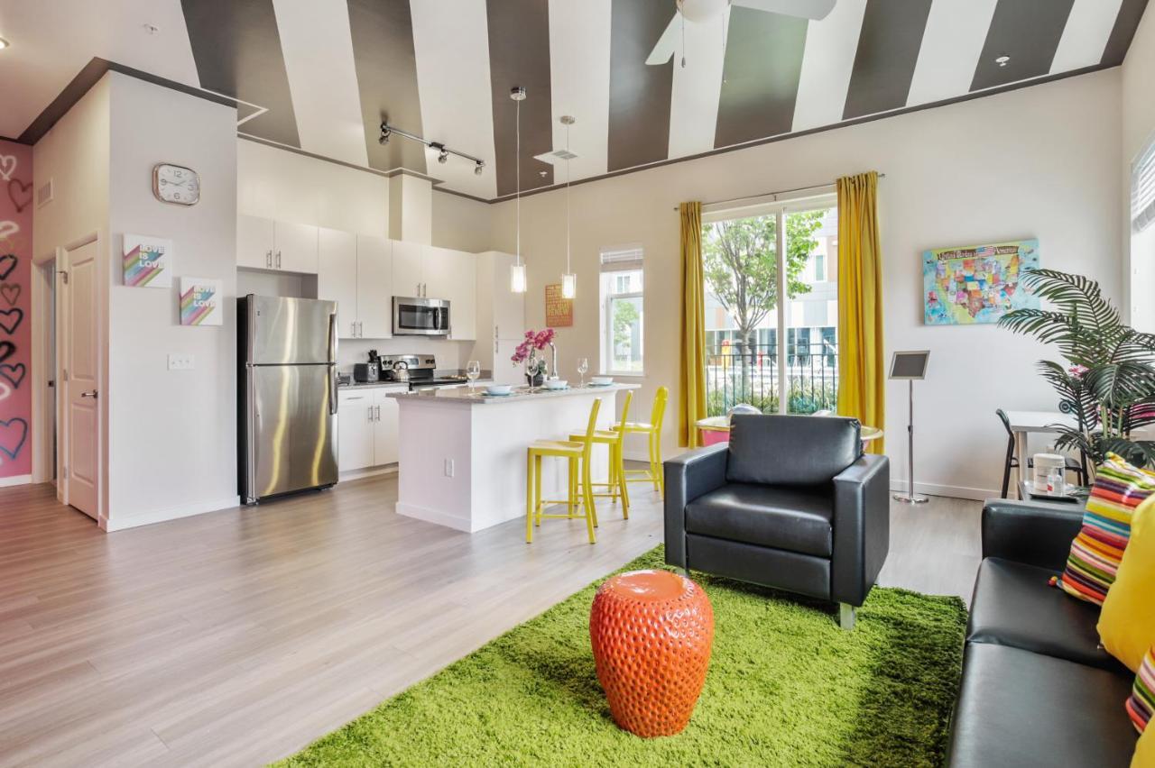 Апартаменты Lux House Of Champagne 2Br 2Ba Free Parking & Wifi Балтимор Экстерьер фото